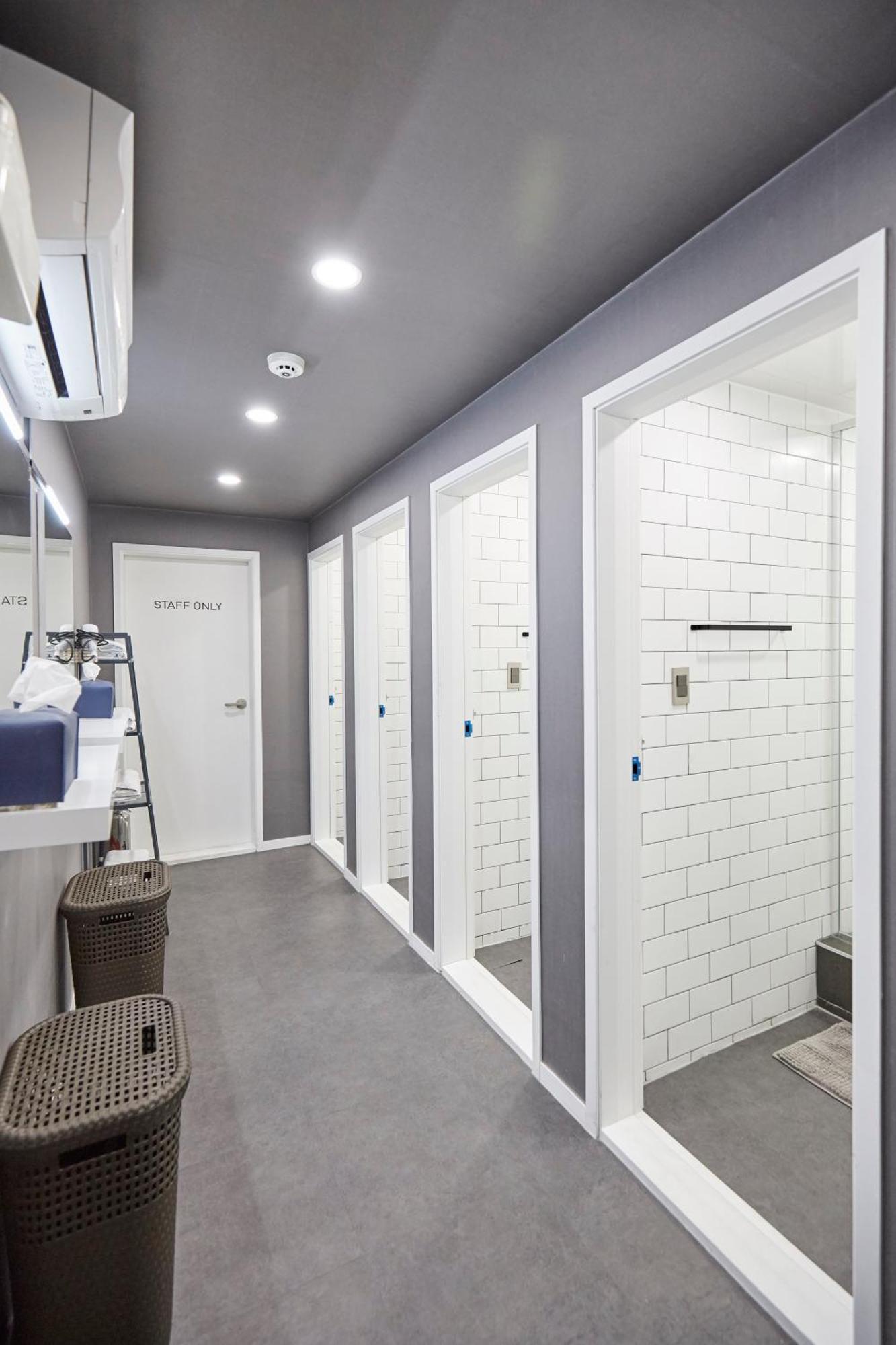 Hostel The Capsule Myeongdong *