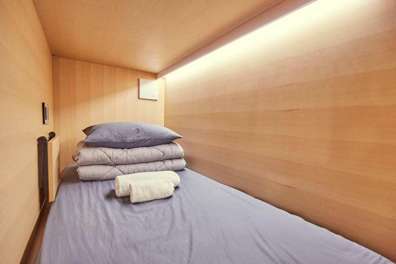 Hostel The Capsule Myeongdong Seoul